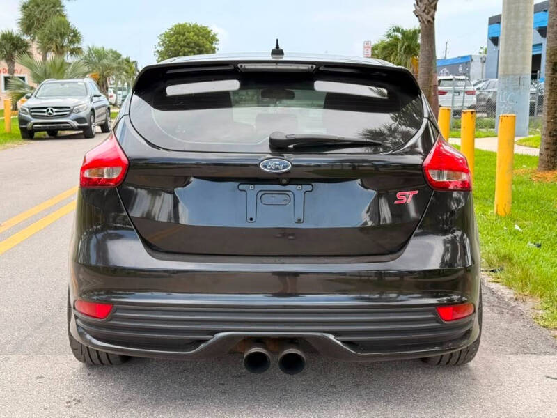 2017 Ford Focus ST
