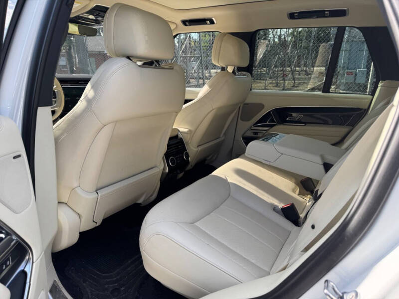 2023 Land Rover Range Rover P530 SE