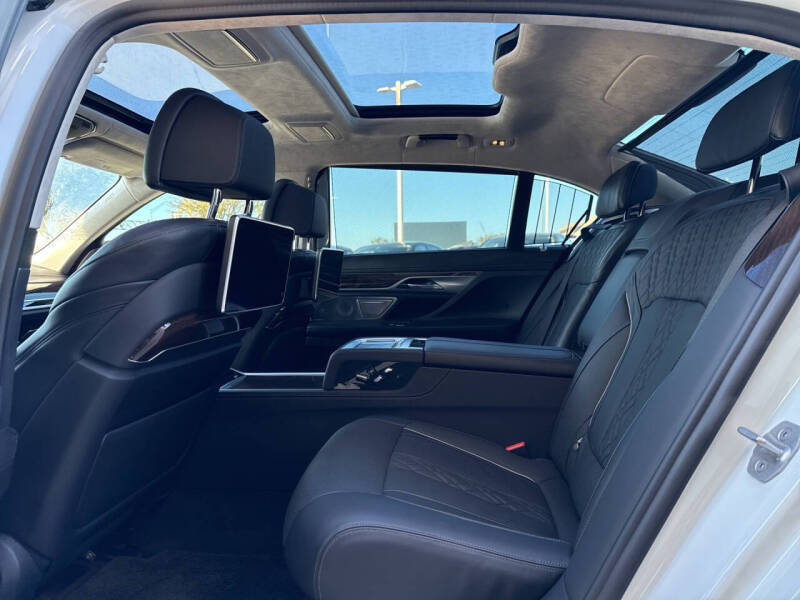 2022 BMW 7 Series 750i xDrive