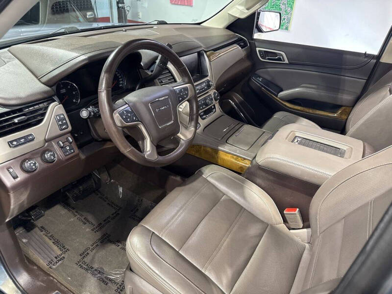 2017 GMC Yukon XL Denali