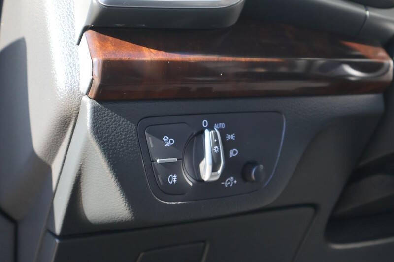 2019 Audi Q5 quattro Premium 45 TFSI