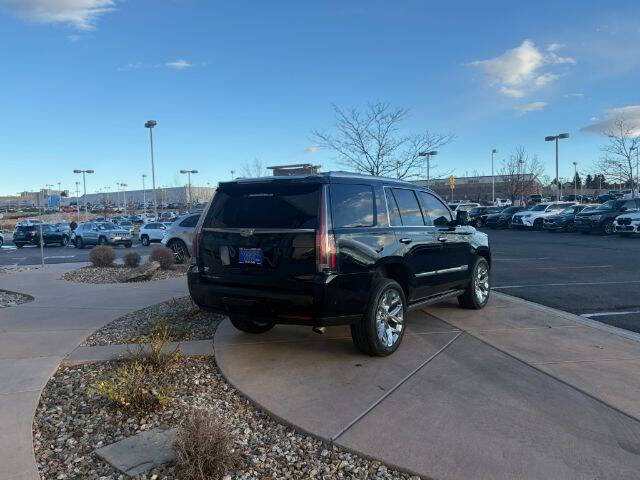 2017 Cadillac Escalade Platinum
