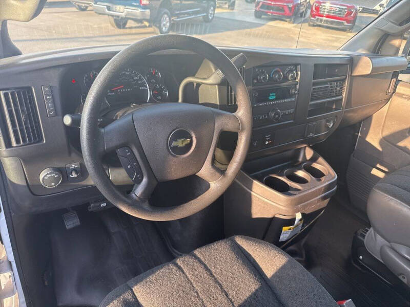 2023 Chevrolet Express 2500