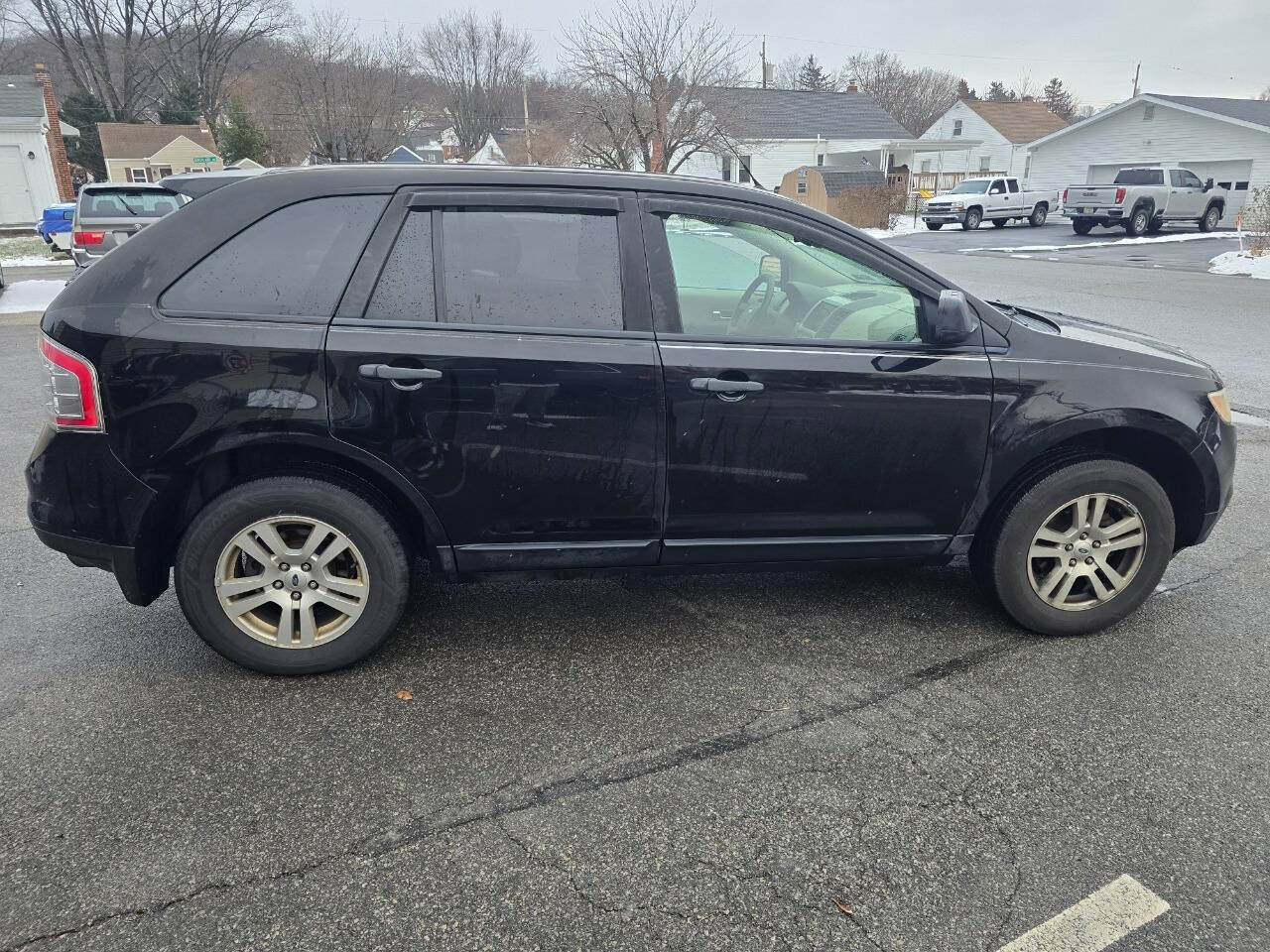 2007 Ford Edge for sale at QUEENSGATE AUTO SALES in York, PA