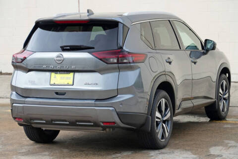 2024 Nissan Rogue SL