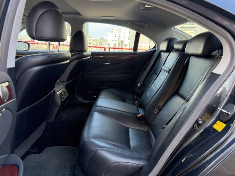2007 Lexus LS 460