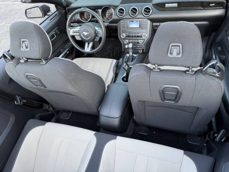 2019 Ford Mustang EcoBoost