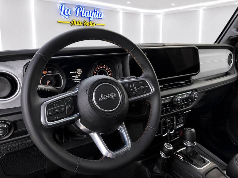 2024 Jeep Wrangler Sahara
