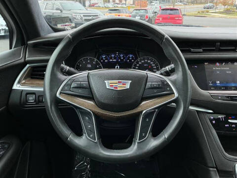 2017 Cadillac XT5 Platinum