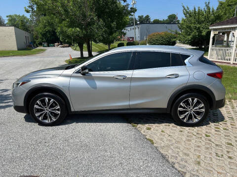 2018 Infiniti QX30 Luxury