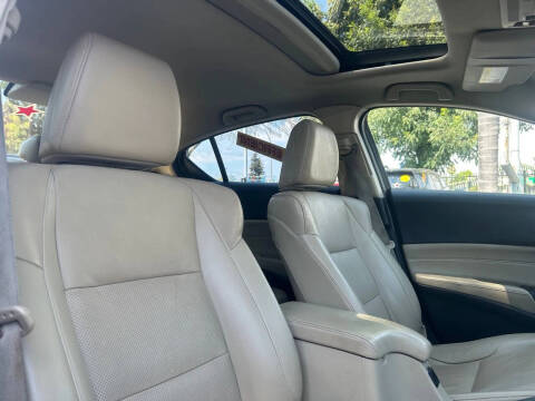 2014 Acura ILX 2.0L w/Tech