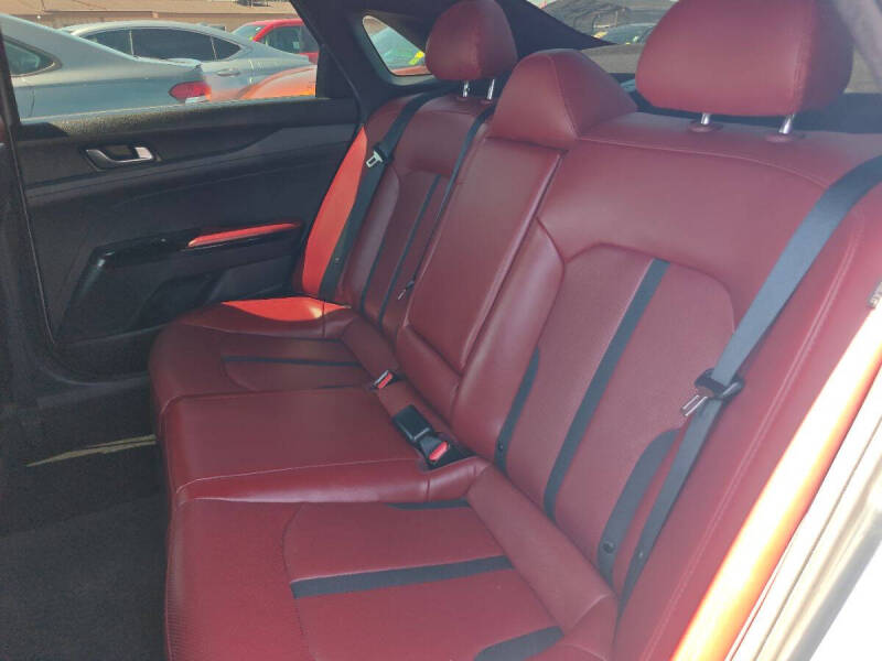 2023 Kia K5