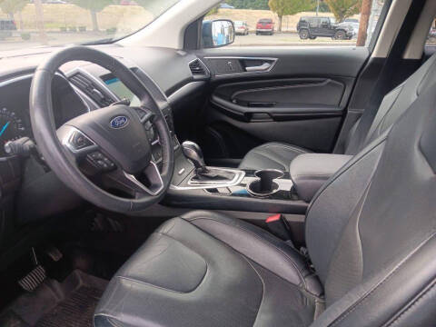 2017 Ford Edge Titanium