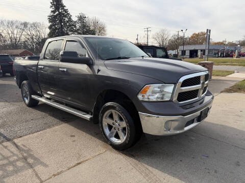 2017 RAM 1500 SLT