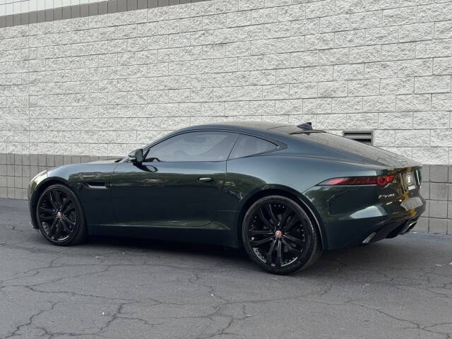 2019 Jaguar F-TYPE P300