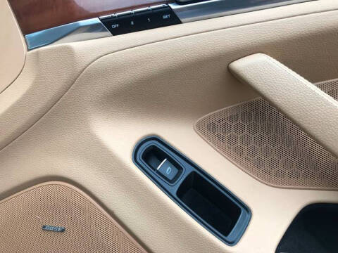 2011 Porsche Panamera 4