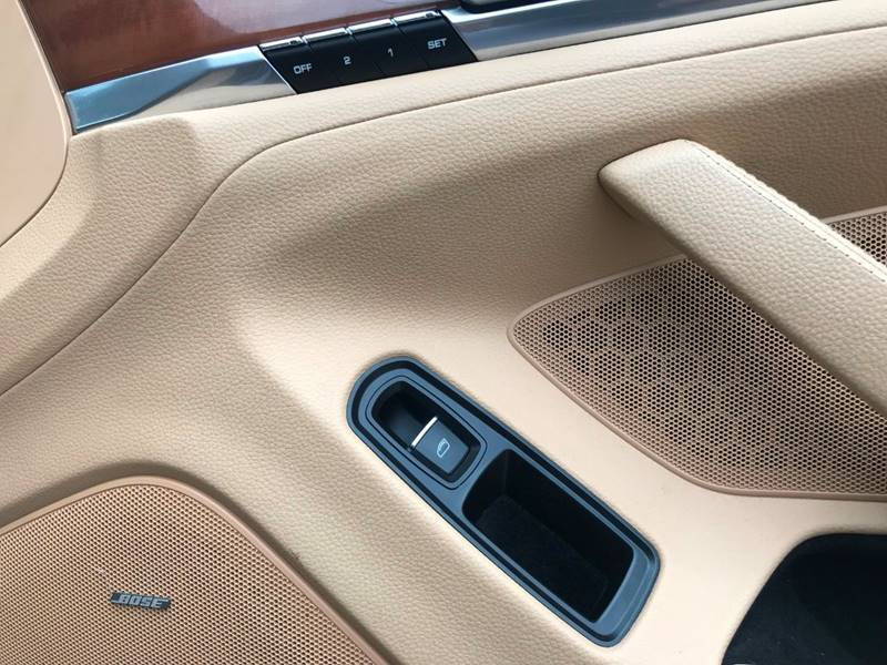 2011 Porsche Panamera 4