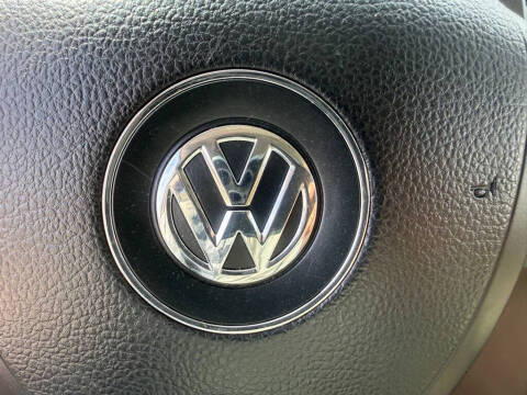 2012 Volkswagen Routan