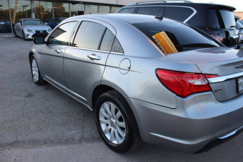 2013 Chrysler 200 Limited