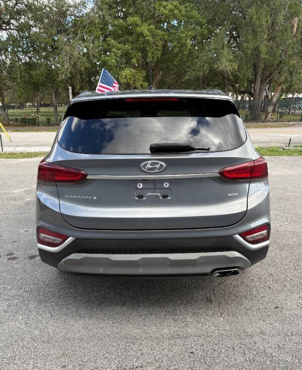 2019 Hyundai Santa Fe SE 2.4L