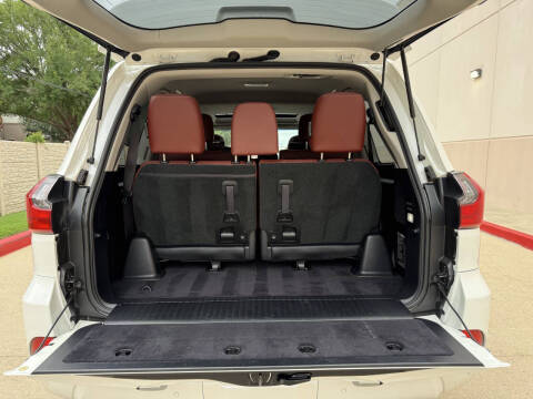 2017 Lexus LX 570