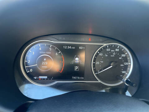 2020 Nissan Kicks SR