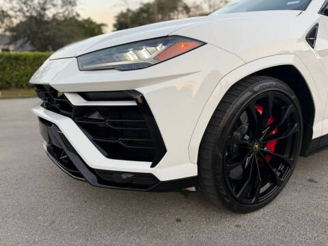 2022 Lamborghini Urus