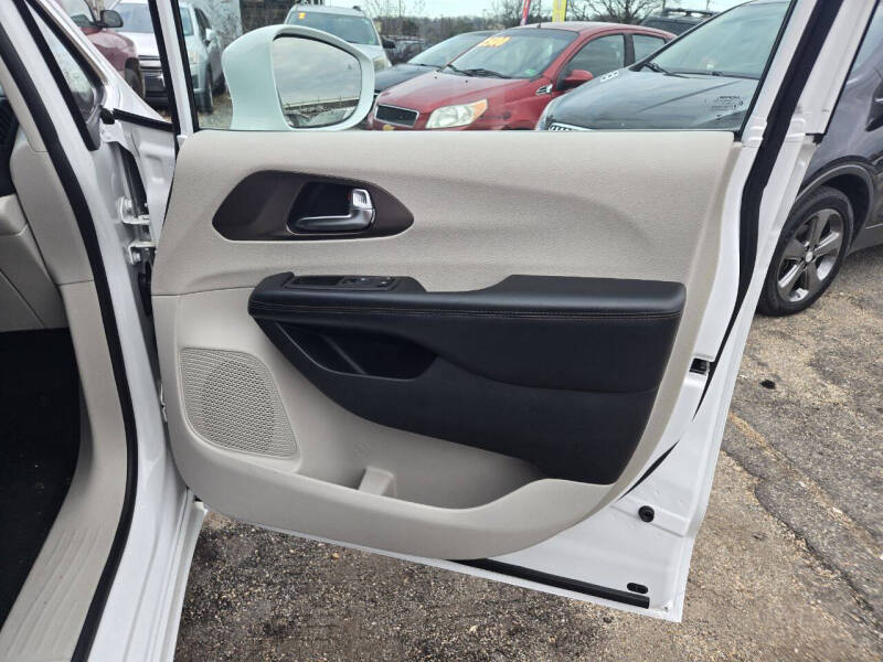 2019 Chrysler Pacifica Touring L