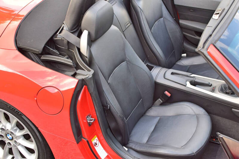 2003 BMW Z4 2.5i