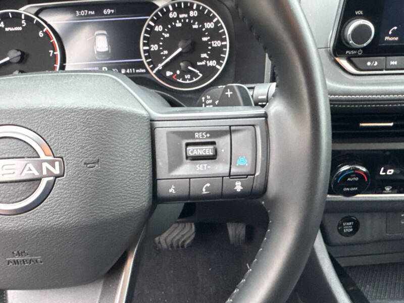 2025 Nissan Rogue SV