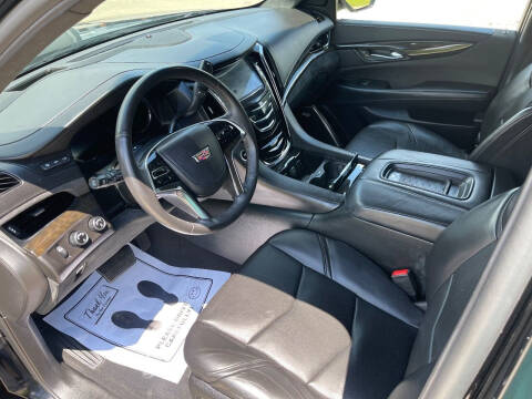 2017 Cadillac Escalade Platinum