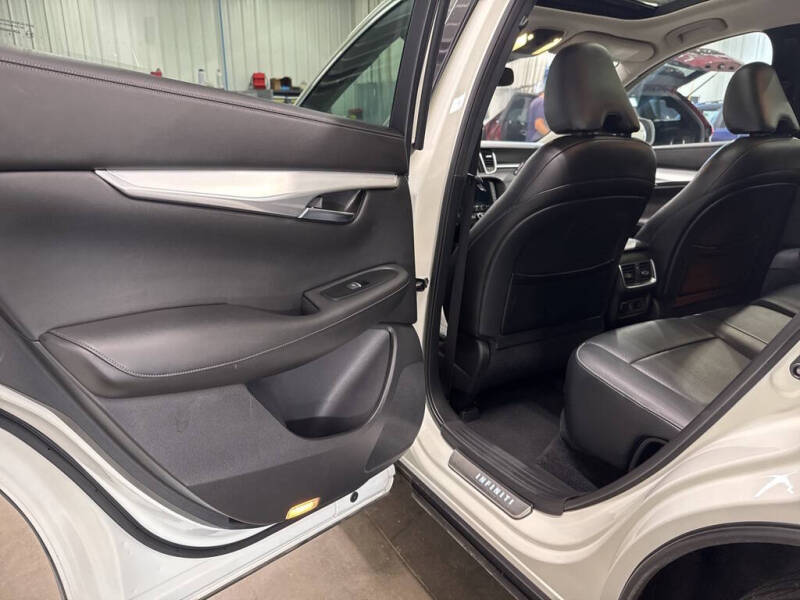 2019 Infiniti QX50 Essential