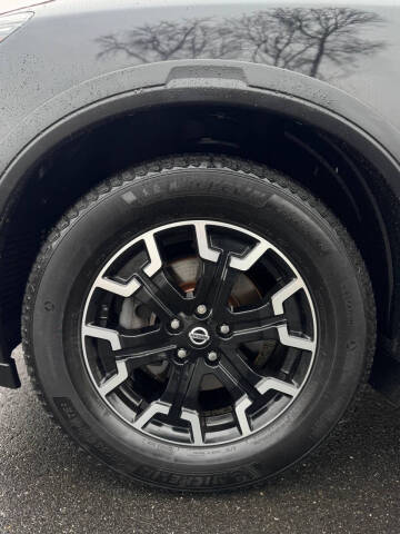 2020 Nissan Pathfinder SL