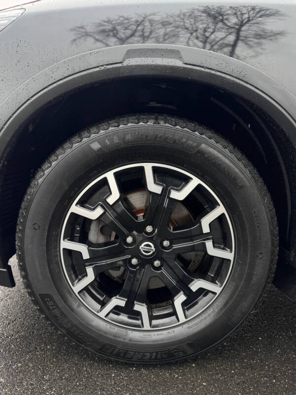 2020 Nissan Pathfinder SL