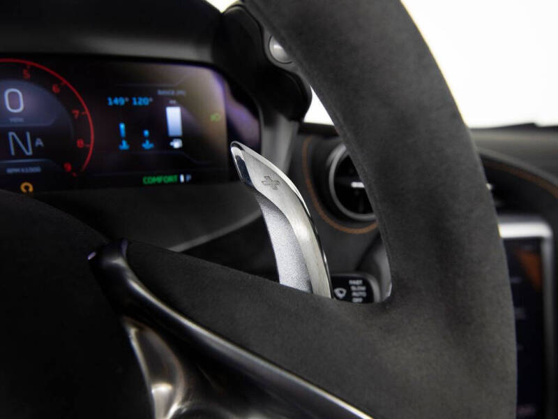 2024 McLaren 750S Spider