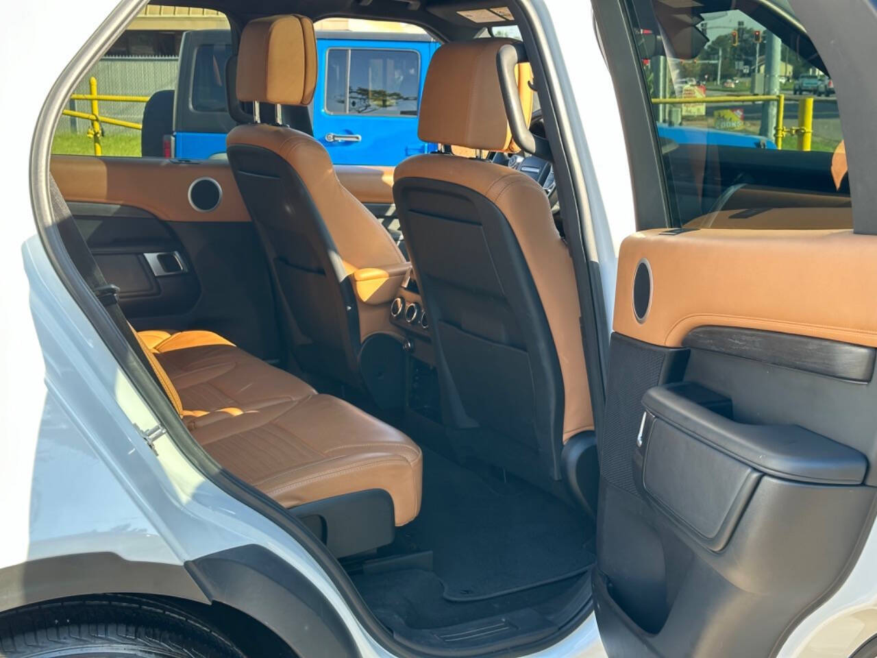 2018 Land Rover Discovery for sale at CarMood in Virginia Beach, VA