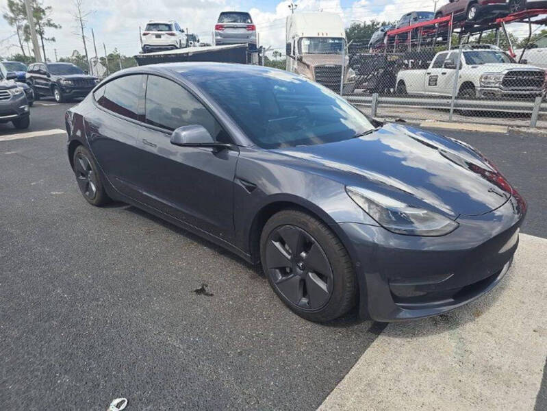 2021 Tesla Model 3 Standard Range Plus