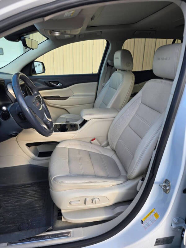 2020 GMC Acadia Denali