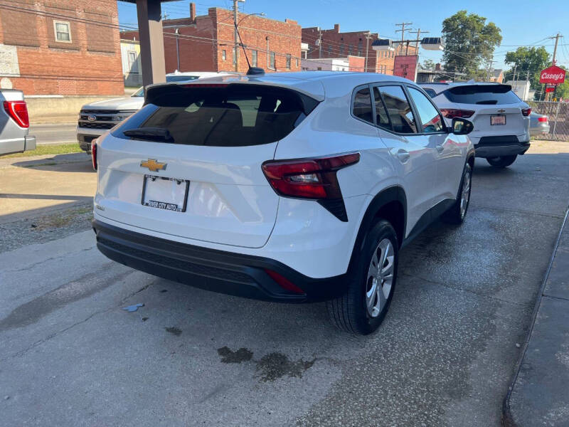 2025 Chevrolet Trax LS