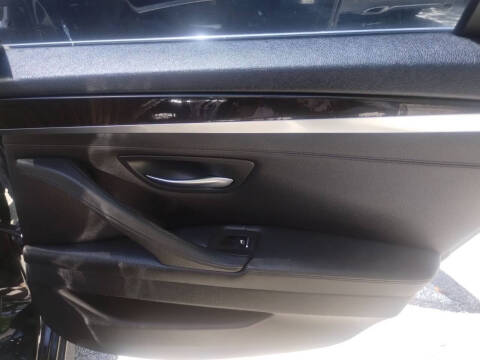 2016 BMW 5 Series 528i