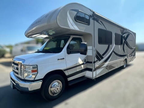 2014 Thor Motor Coach CHATEAU 31L