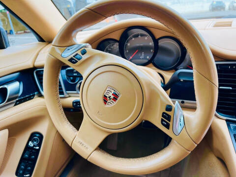2011 Porsche Panamera