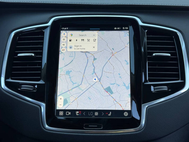 2023 Volvo XC90 Recharge T8 Ultimate Bright Theme 6P