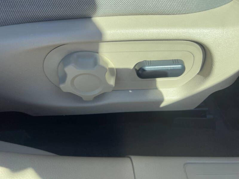 2017 Ford Taurus SEL