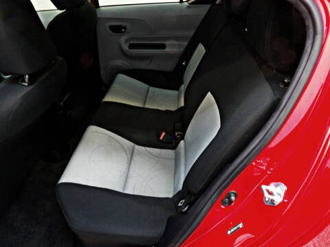 2014 Toyota Prius c Two