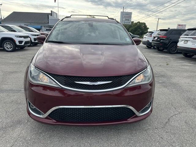 2017 Chrysler Pacifica Touring-L