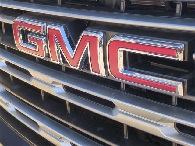 2025 GMC Sierra 1500 SLE