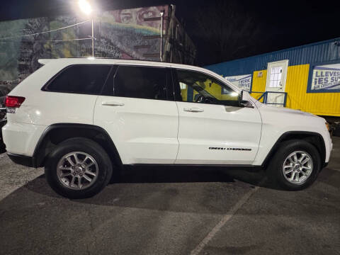 2020 Jeep Grand Cherokee Laredo
