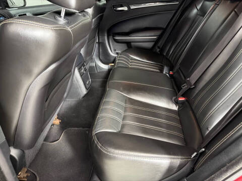 2019 Chrysler 300 S