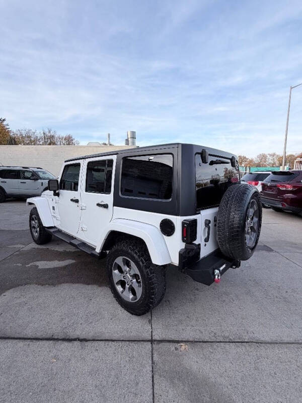 2016 Jeep Wrangler Unlimited Sahara